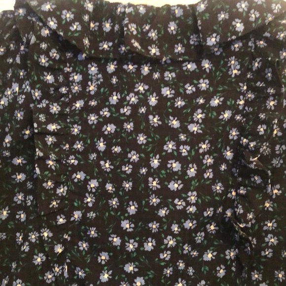 Loft Top - Picture 3 of 5